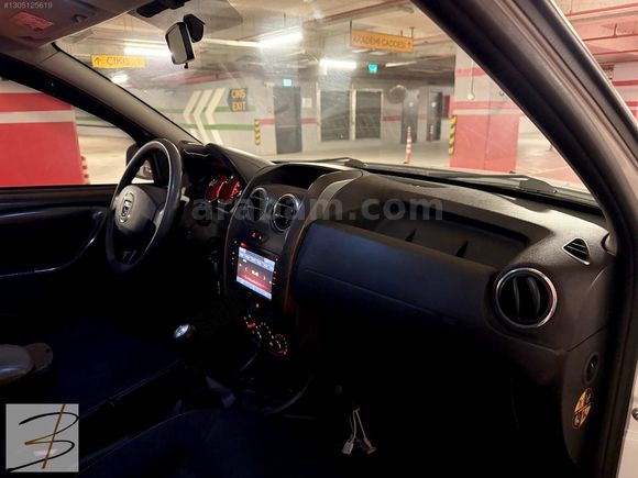 2015 Çıkış Dizel 6 İleri Android Ekran Dacia Duster 4x2 Laureate