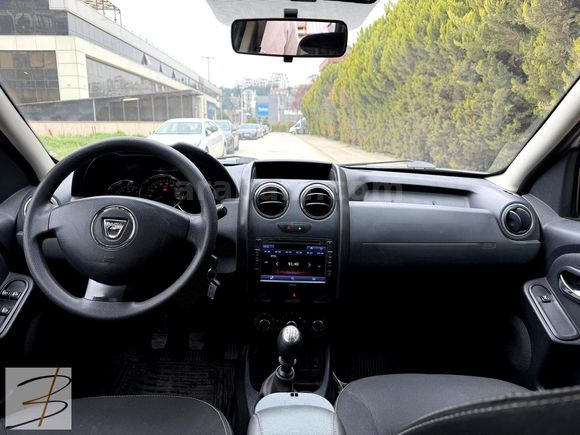 2015 Çıkış Dizel 6 İleri Android Ekran Dacia Duster 4x2 Laureate