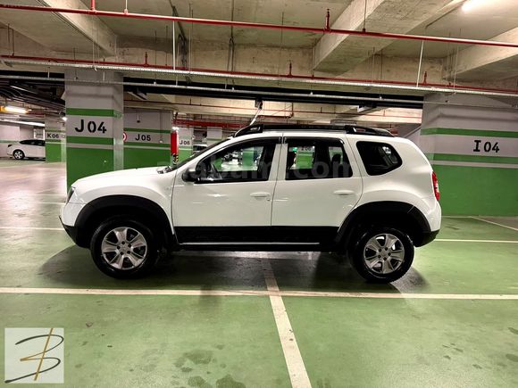 2015 Çıkış Dizel 6 İleri Android Ekran Dacia Duster 4x2 Laureate