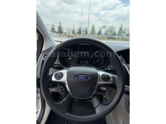 TR DE TEK HATASIZ 52 BİNDE FORD FOCUS