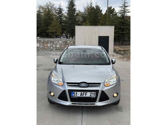 TR DE TEK HATASIZ 52 BİNDE FORD FOCUS