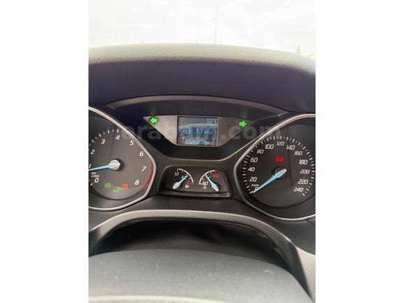 TR DE TEK HATASIZ 52 BİNDE FORD FOCUS