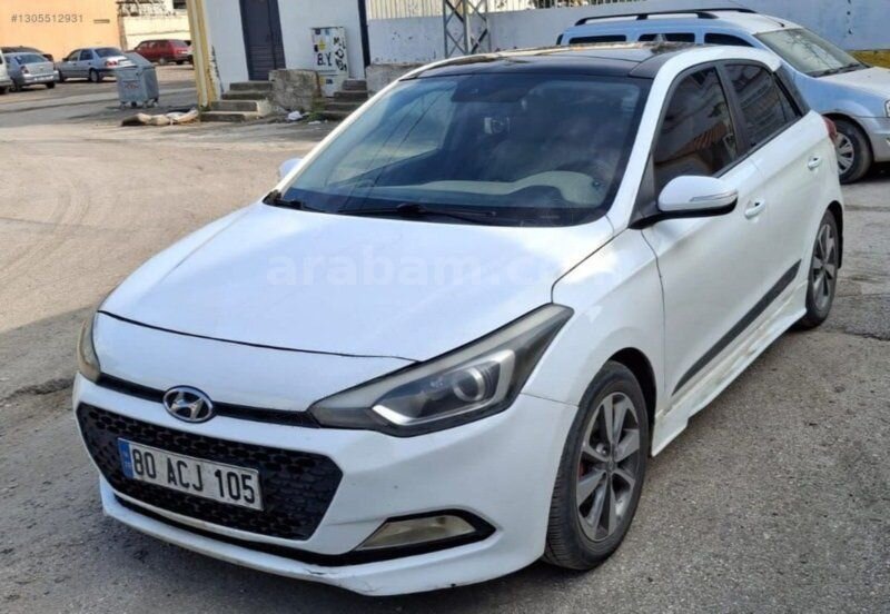 Galeriden Hyundai i20 1.2 D-CVVT Go 2015 Model Osmaniye 291.000 km Beyaz