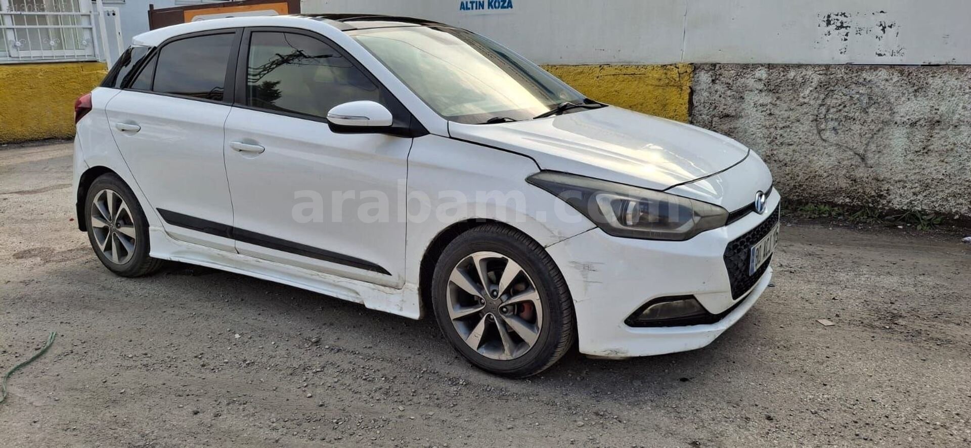 Galeriden Hyundai i20 1.2 D-CVVT Go 2015 Model Osmaniye 291.000 km Beyaz 5