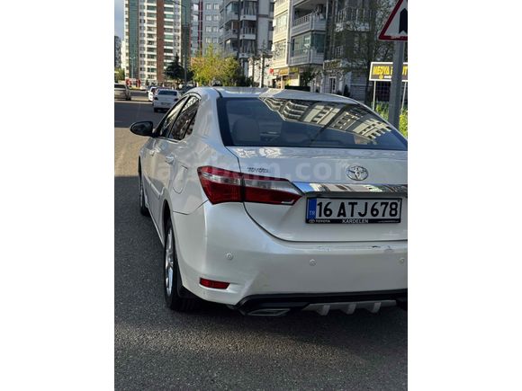 Sahibinden Toyota Corolla 1.4 D-4D Premium 2013 Model 