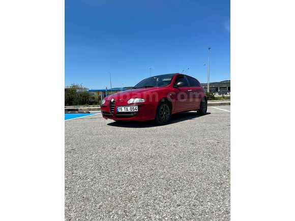 Sahibinden Alfa Romeo 147 1.6 TS Distinctive 2004 Model 