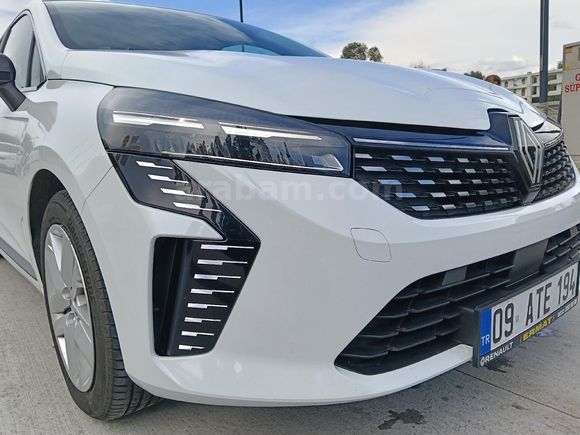 Sahibinden TEMİZ Clio  Evolution 2025 KAZASIZ TRAMERSİZ