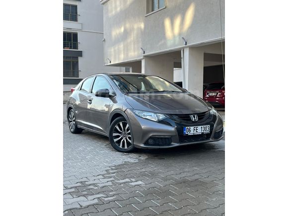 Sahibinden Honda Civic 1.6i DTEC Comfort 2013 Model