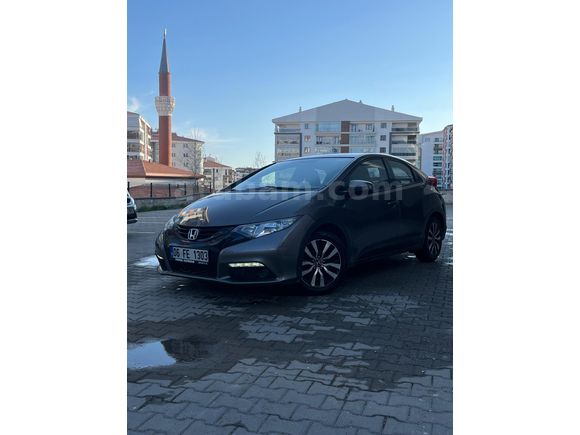 Sahibinden Honda Civic 1.6i DTEC Comfort 2013 Model