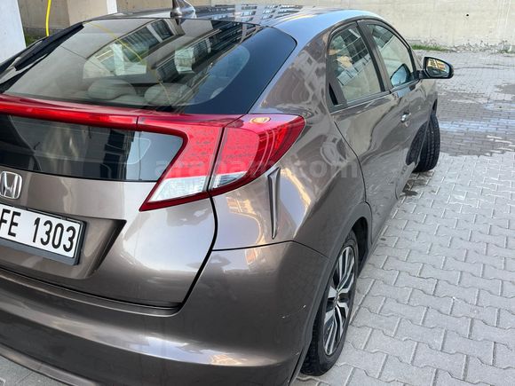 Sahibinden Honda Civic 1.6i DTEC Comfort 2013 Model