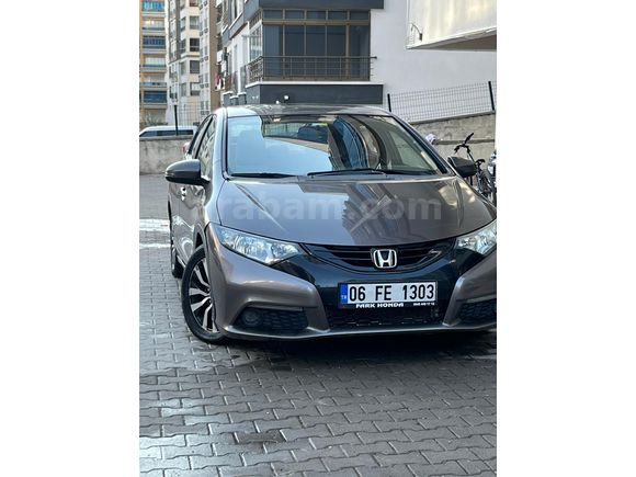 Sahibinden Honda Civic 1.6i DTEC Comfort 2013 Model