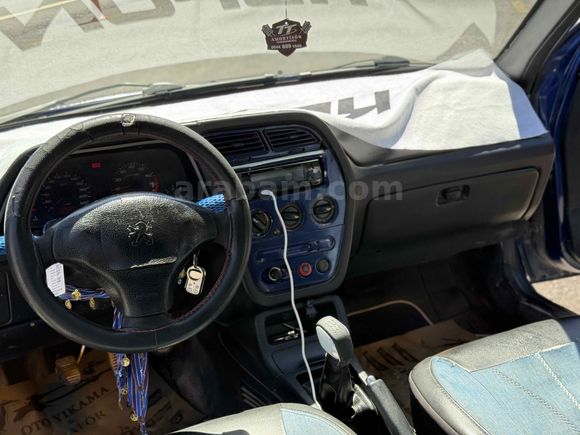 Peugeot 306 1.6 XR 2000 Model 