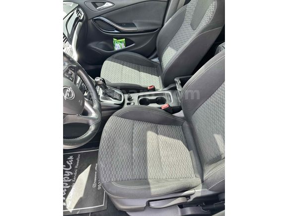 Memurdan Opel Astra 1.4 T Sunrooflu Dynamic 2016 Model 