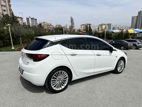 Memurdan Opel Astra 1.4 T Sunrooflu Dynamic 2016 Model 