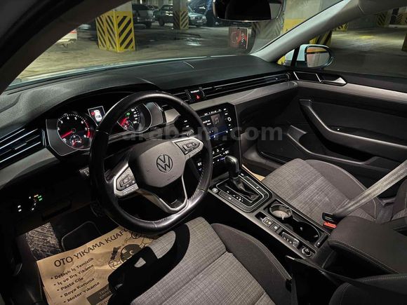 Sahibinden Volkswagen Passat 1.5 TSi Business 2020 Model  168.000 km Beyaz