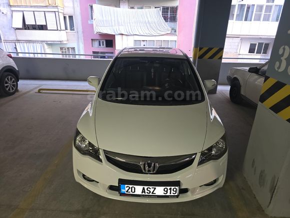 Sahibinden Honda Civic 1.6 Elegance 2011 Model  83.000 km Beyaz