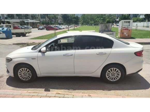 Sahibinden Fiat Egea 1.3 Multijet Easy 2022 Model  142500 km Beyaz