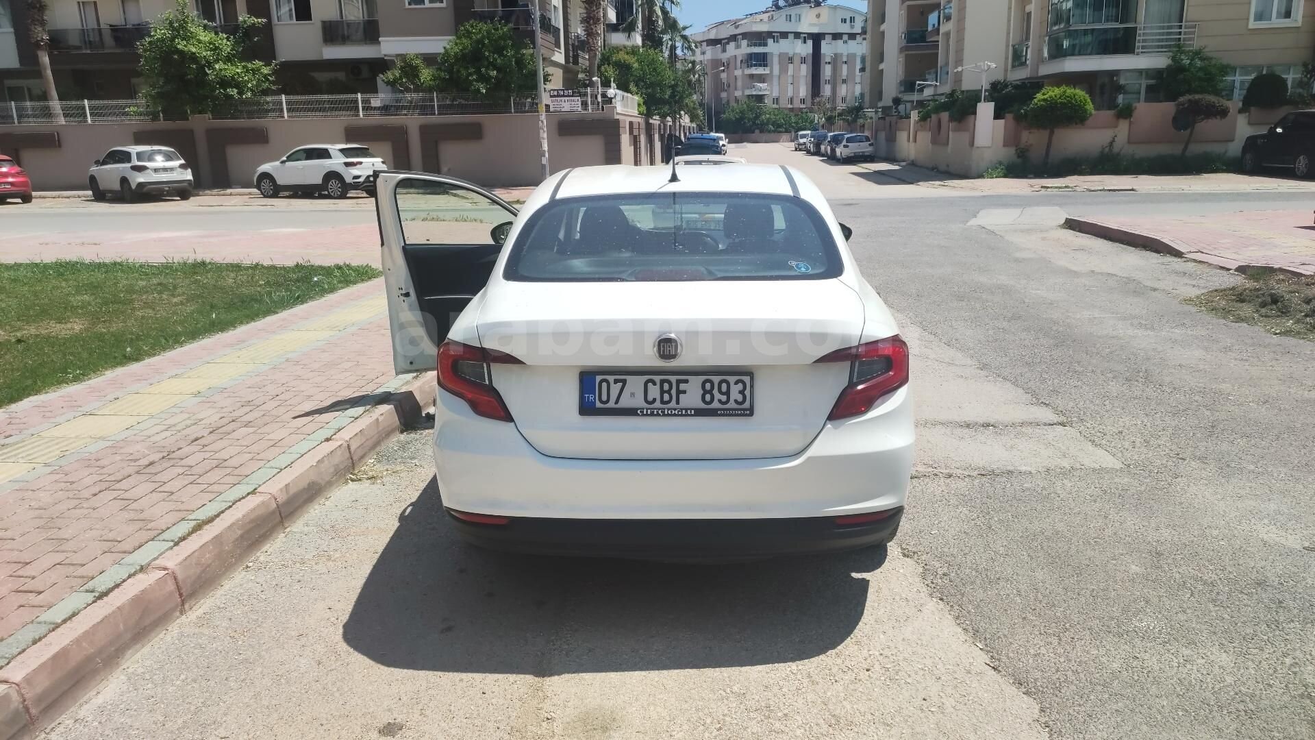Sahibinden Fiat Egea 1.3 Multijet Easy 2022 Model 150000 km Beyaz 4