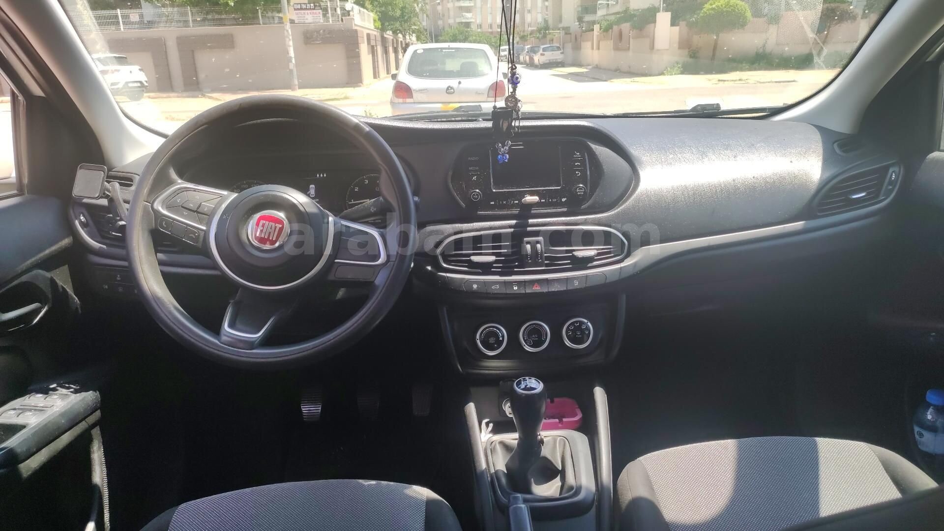 Sahibinden Fiat Egea 1.3 Multijet Easy 2022 Model 150000 km Beyaz 6