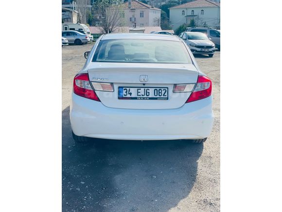 Sahibinden Honda Civic 1.6i VTEC Dream 2012 Model