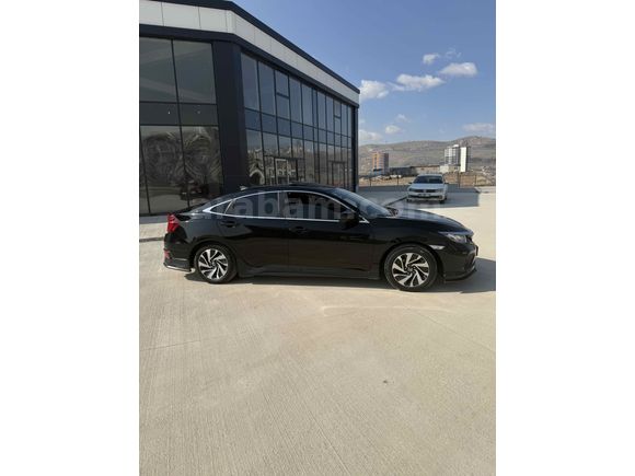 Sahibinden Honda Civic 1.6i VTEC Elegance 2017 Model 