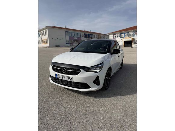 HATASIZ BOYASIZ DEĞİŞENSİZ CAM TAVANLI SERVİS BAKIMLI OPEL CORSA