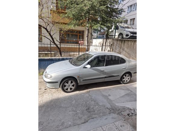 Sahibinden Renault Megane 1.9 DTi Expression 2003 Model