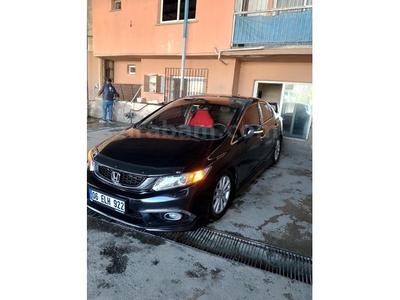 Sahibinden Honda Civic 1.6i VTEC Eco Elegance 2013 Model