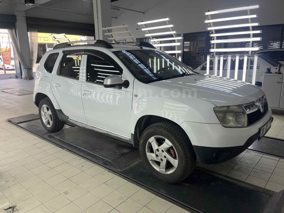 Sahibinden Dacia Duster 1.5 dCi Laureate 2010 Model 