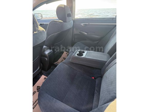 Sahibinden Honda Civic 1.6 Premium 2010 model