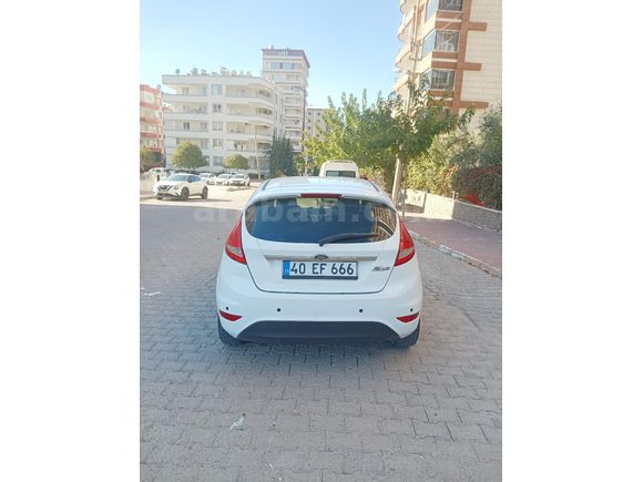 Sahibinden Ford Fiesta 1.4 Titanium 2011 Model