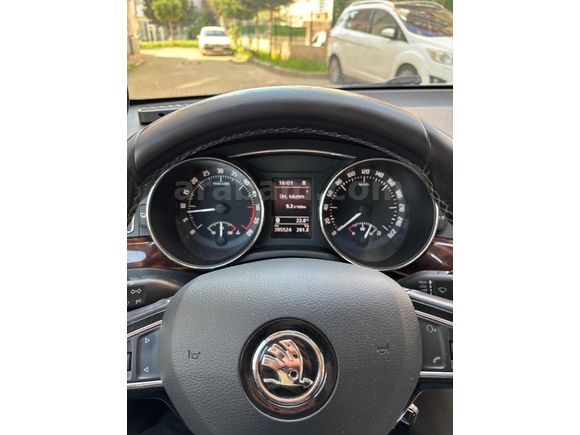 Sahibinden Skoda SuperB 1.6 TDI Elegance 2014 Model