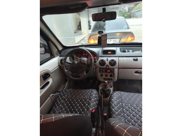 Sahibinden Renault Kangoo 1.5 dCi Expression 2004 Model  400.000 km Beyaz