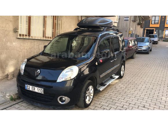 Sahibinden Renault Kangoo Multix 1.5 dCi Expression Chromeline 2010 Model