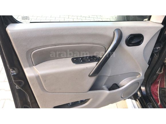 Sahibinden Renault Kangoo Multix 1.5 dCi Expression Chromeline 2010 Model