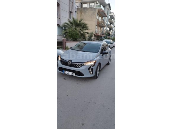 Sahibinden Renault Clio 1.0 TCe Evolution 2025 Model