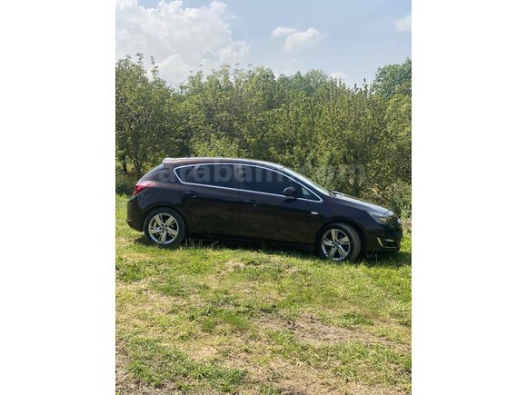 EMEKLİ MEMURDAN DÜŞÜK KM AİLE ARACI