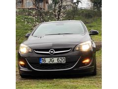EMEKLİ MEMURDAN DÜŞÜK KM AİLE ARACI