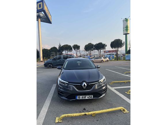 Sahibinden Renault Megane 1.3 TCe Joy Comfort 2022 Model 