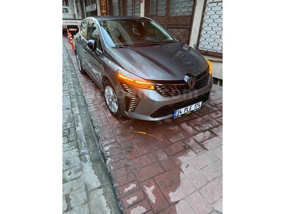 ŞUBAT 2026 ÇIKIŞLI SIFIR AYARINDA DOLU DONANIMLI RENAULT CLIO