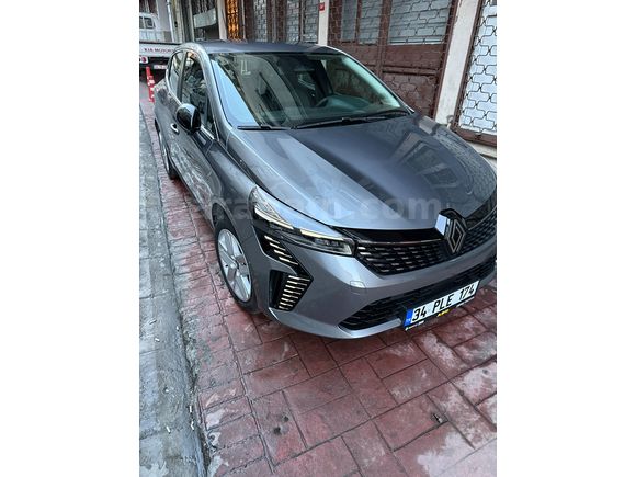 ŞUBAT 2026 ÇIKIŞLI SIFIR AYARINDA DOLU DONANIMLI RENAULT CLIO