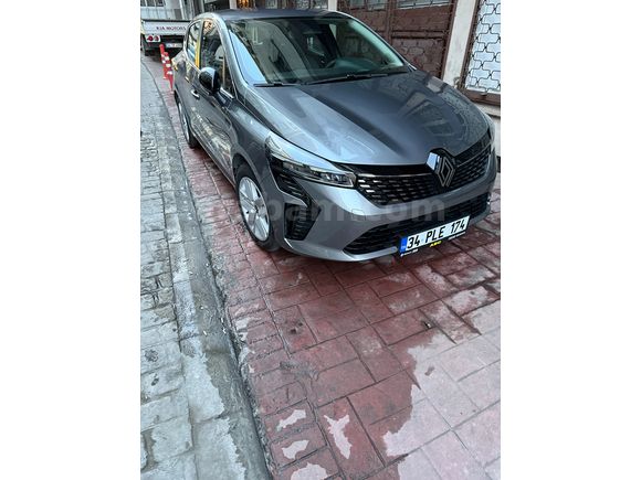 ŞUBAT 2026 ÇIKIŞLI SIFIR AYARINDA DOLU DONANIMLI RENAULT CLIO