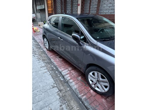 ŞUBAT 2026 ÇIKIŞLI SIFIR AYARINDA DOLU DONANIMLI RENAULT CLIO