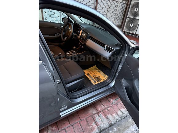 ŞUBAT 2026 ÇIKIŞLI SIFIR AYARINDA DOLU DONANIMLI RENAULT CLIO