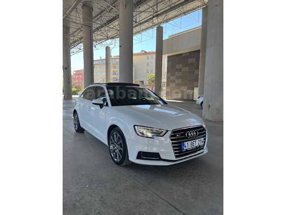 2017 1.6TDİ İÇİ TABA GERİ GÖRÜŞ CAM TAVAN AUDİ A3