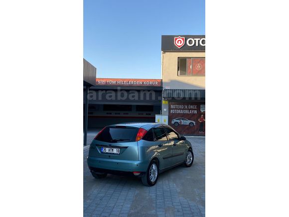 Sahibinden Ford Focus 1.6 Ghia 2000 Model  199.000 km Yeşil (metalik)