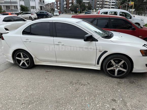 Sahibinden Mitsubishi Lancer 1.6 Invite 2011 Model  191.100 km Beyaz