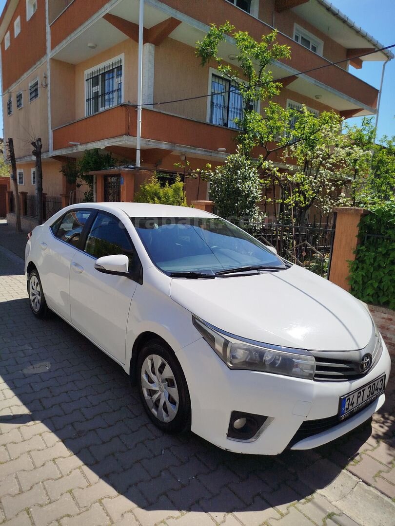 SON FİYAT .Sahibinden 2016 Otomatik Toyota Corolla 1.4 D-4D Touch paket Tekirdağ 224.000 km i 3