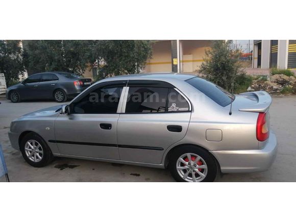 Sahibinden Hyundai Accent 1.5 1.5i GLS 2000 Model 