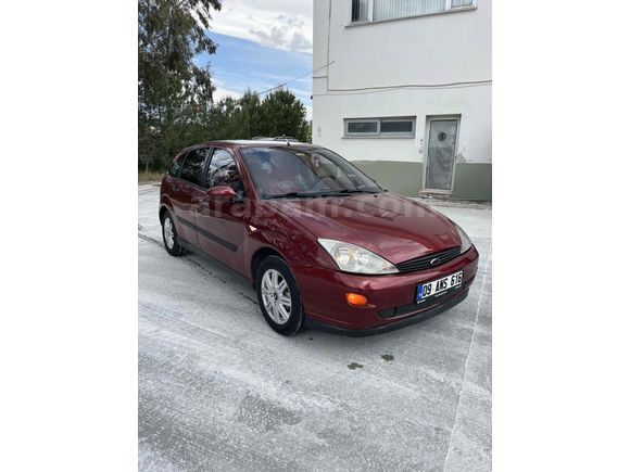 Sahibinden Ford Focus 1.6 Ambiente 2001 Model  284.000 km Bordo